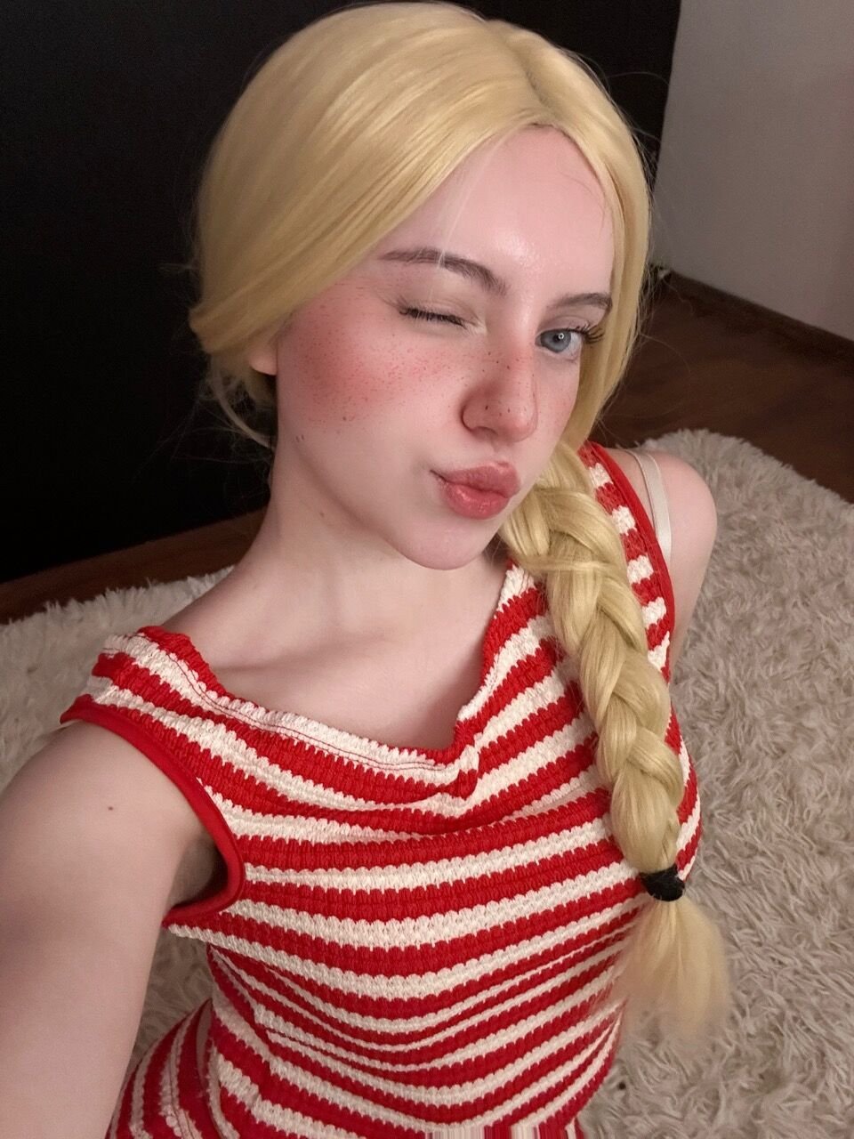 ELancely17456's profile picture. where do falling starss actually fall from, DM me if u ve seen one