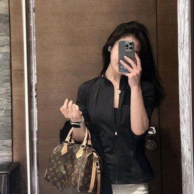 sksahalamali8's profile picture. Time will not stop, move forward bravely for your dreams.