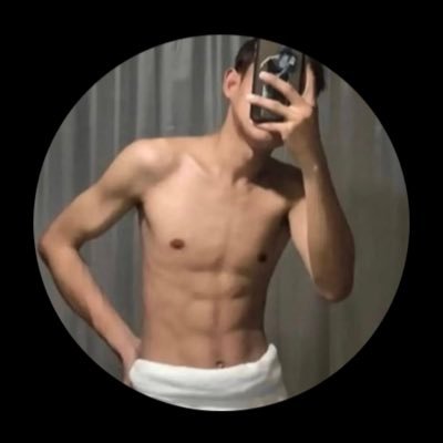 matherlok_'s profile picture. 