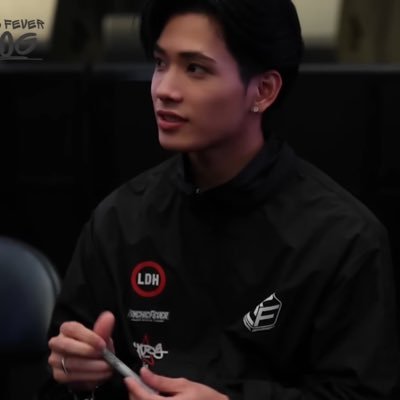 3RFs29pdVx29878's profile picture. 君を1人きりにさせるのは　　　　𝑺𝒐𝒓𝒓𝒚 𝑰 𝒄𝒂𝒏'𝒕ꕀ♡ ́͏̖-