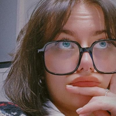 kira_5_13's profile picture. I'm messy and so are my tweets