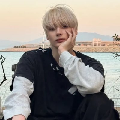 huekanq's profile picture. #1 hyuka lover | tubatu ⭑.ᐟ ⠀⠀ ⠀⠀ ⠀⠀ ⠀⠀