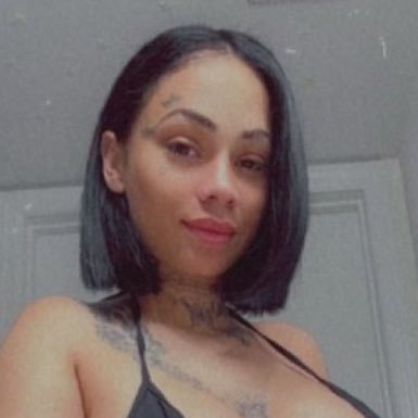 AHawau80010's profile picture. tired of getting new acct and followers Smh 🤦‍♀️ old acct got suspended trying to get it back 💯