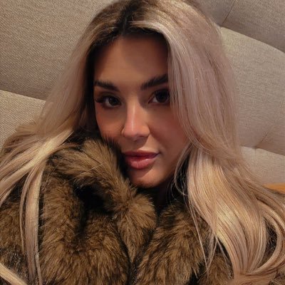 mmmaddles's profile picture. 🤍🌊☀️ follow my insta make my day: