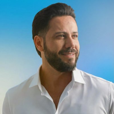 anuarazar's profile picture. 