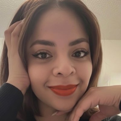 DianaDAlv's profile picture. 🌟 VIVIR DESPEINADA 💃 VER VENIR 🙏 ORGULLOSAMENTE DRA.EDUCACIÓN 👩‍🏫