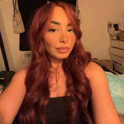 chersmokes's profile picture. CEO @LegacyLeadEvent | Events Planner | 📸 photographer & videographer | Je cite pour répondre | @BMS_CREW #bruja