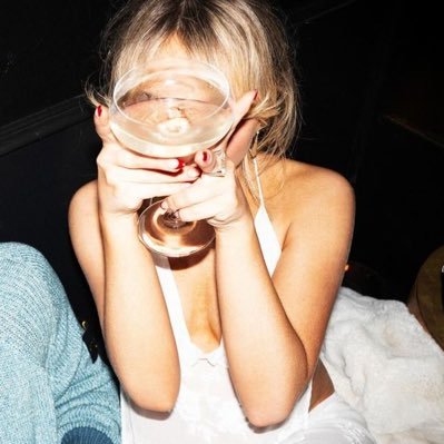 kissallIthetime's profile picture. 