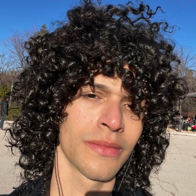 alejandronsqui's profile picture. all the things i love are gonna leave me