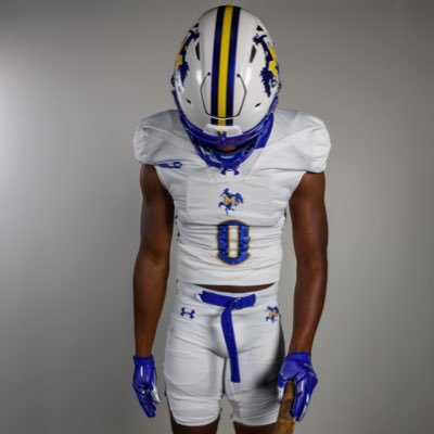 Neew_era0's profile picture. #jucoproduct LB @mcneese football 6’2, 223lbs,4.5 40 NCAA ID: 2511766419