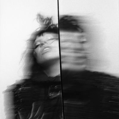 _extral_'s profile picture. we make the rules #TeamRenault🥂