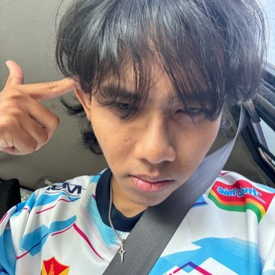 Uncannysh's profile picture. ━━ 𖤐₊ 19, mad world init