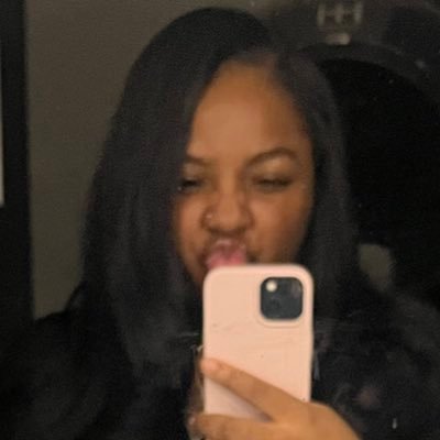 mayadamfdon's profile picture. ima 🐩 he is too .. we going bone 4 bone!