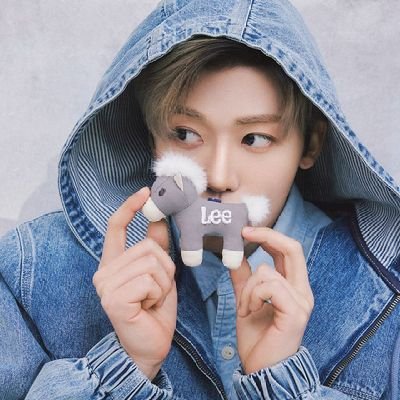 oruqoi's profile picture. business