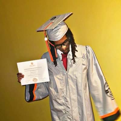 Dnellztheman's profile picture. living my dream life in peace