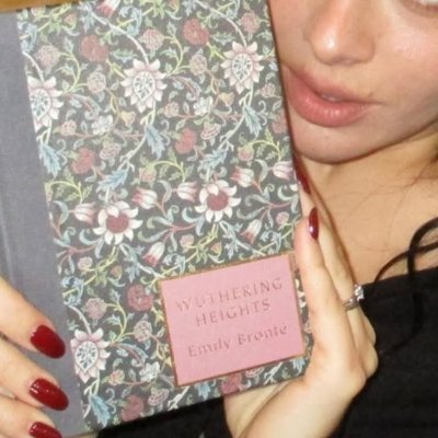 lady_lazarus_13's profile picture. 