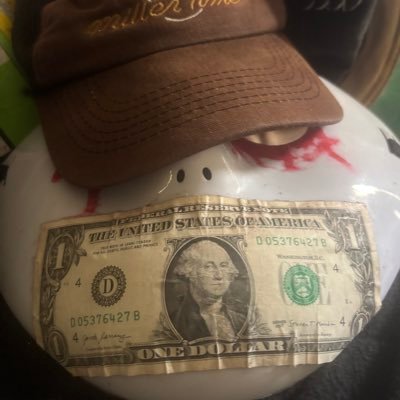 bighusbando88's profile picture. Music 🎶