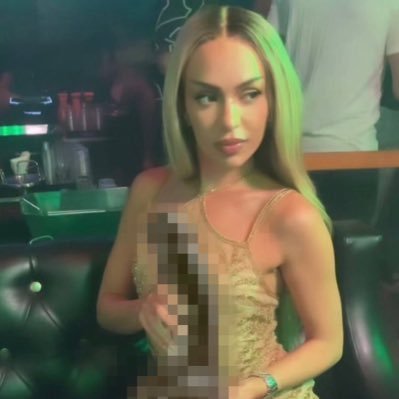 TiaRealities's profile picture. Comentarista ácida de la actualidad 🫦 | following X rules • https://t.co/TMEEFSu8cL