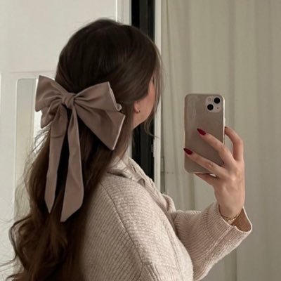 _xili7's profile picture. April bride .