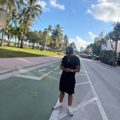 FlyTy304's profile picture. rather be alone than be surrounded by fake’s‼️