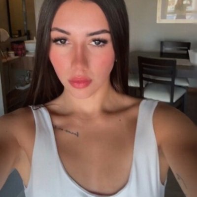 olivia_cuddles's profile picture. Chasing pretty vibes daily