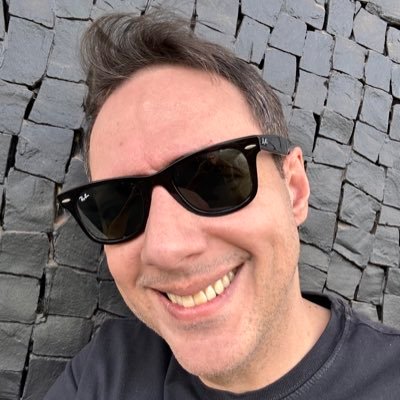 aloisiomjr's profile picture. Administrador de empresas, calvinista e centrista.