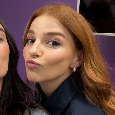 evelynsfav's profile picture. 