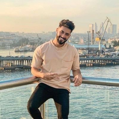 s00095059's profile picture. ليس القوي من يكسب الحرب دائما وإنما الضعيف من يخسر السلام دائما🩵💛💚🤍