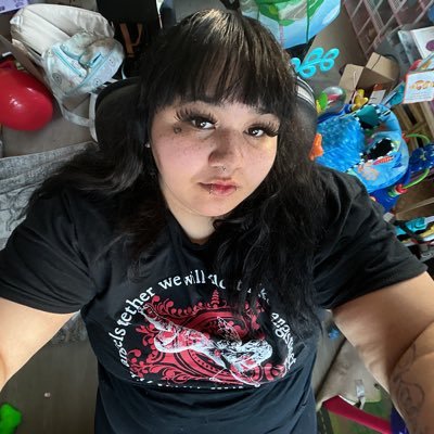 LocalOnThe8's profile picture. 6ft under hopeless romantic ✩ ig: @yrngmi