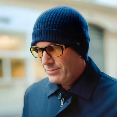 XtraMadrid_'s profile picture. ما دُمت تتابعني فتقبّل أن ريال مدريد أفضل نادي على مر العصور/

زيدان خط أحمر 🔴