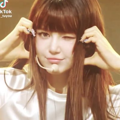 pomusana's profile picture. TWICEJEANS but focused on NewJeans' (OT5) situation atm! Sana and Hyein biased. Ifb onces and bunnies.