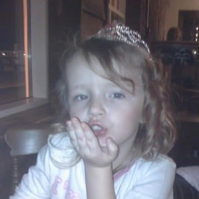 ex__m0rtis's profile picture. listen to them, children of the night… what music they make. 🦇