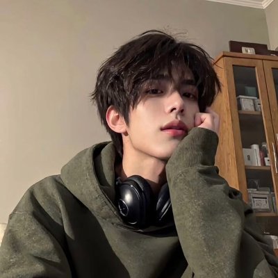 tgopics's profile picture. Soon to be ba