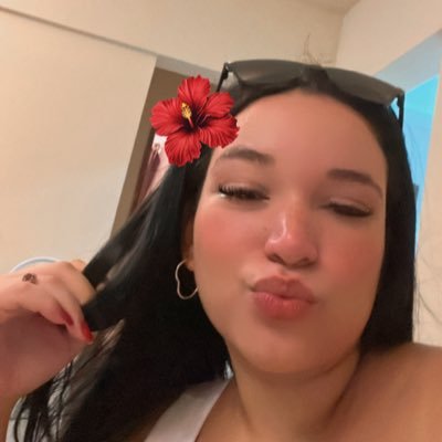 CrflLeticia's profile picture. 