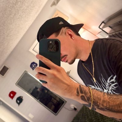 blackout_abe's profile picture. 