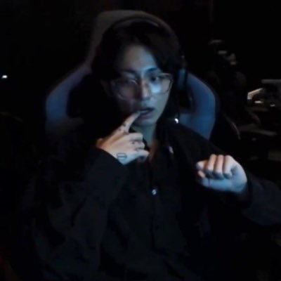 pausyko's profile picture. licenciada en yaoi