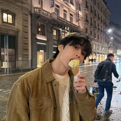 DianAnn14781302's profile picture. 