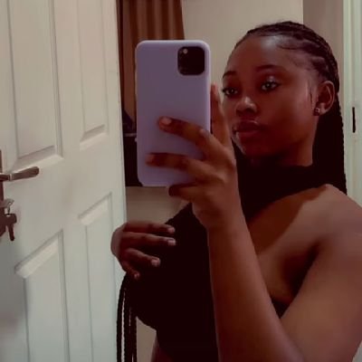 Tshidii_Mashaba's profile picture. °💕😚
°Mom's  Doll
°13 March Every Year🎊😙
°❤️🤭Flawlessly HappySoul🦋