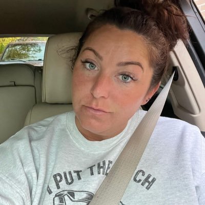 belladarold01's profile picture. I’m the girl you die for……🤪