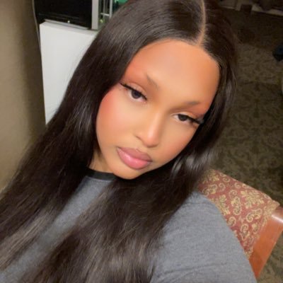 StephannieAri's profile picture. Milf