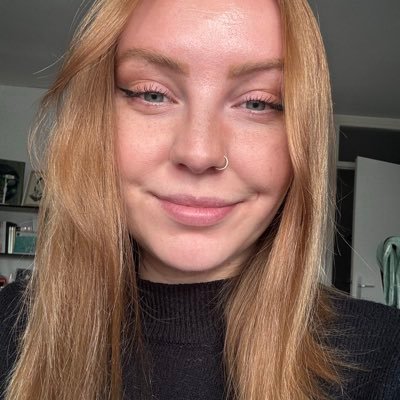 httpxvante's profile picture. “Remember, there is a person here in Korea, in the city of Seoul, who understands you.” - Park Jimin 🪐 26/06/22 saw loml aka Kim Taehyung 💕