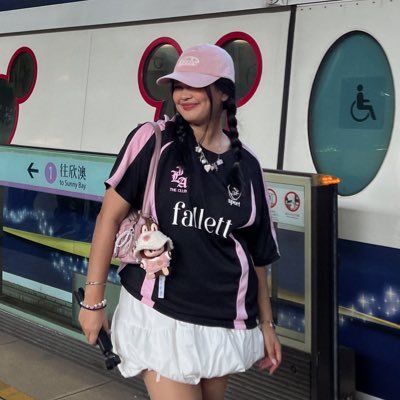 10s_even's profile picture. 🥣 2000