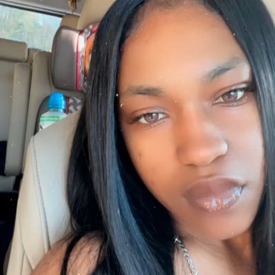 TeeHefner_'s profile picture. IG : coleehefner 👭🏽🌈