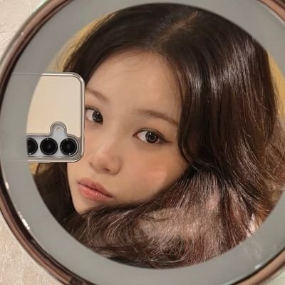 love_chaechae_1's profile picture. 채원이편