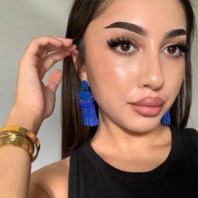 yasmine5z's profile picture. 