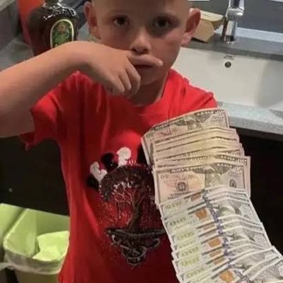 Aman_was_here's profile picture. 15 | Memecoin trader