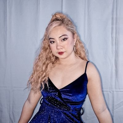 azoraritz's profile picture. I'm a bad bitch but good company
you would know that If you really know me .