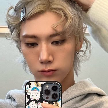 oviolettt's profile picture. fan account ↷เมน TEN JAEHYUN JENO MARK RENJUN ANTON SEUNGHAN SION ⟢ ꒰ #giftbyvt ꒱ 🍎🦋✨