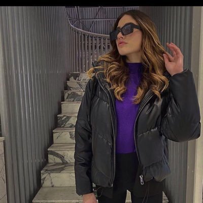 zeynepderkii's profile picture. 