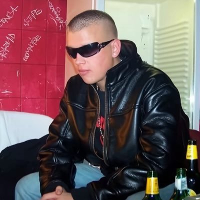 saubereschocks's profile picture. fotzen politik